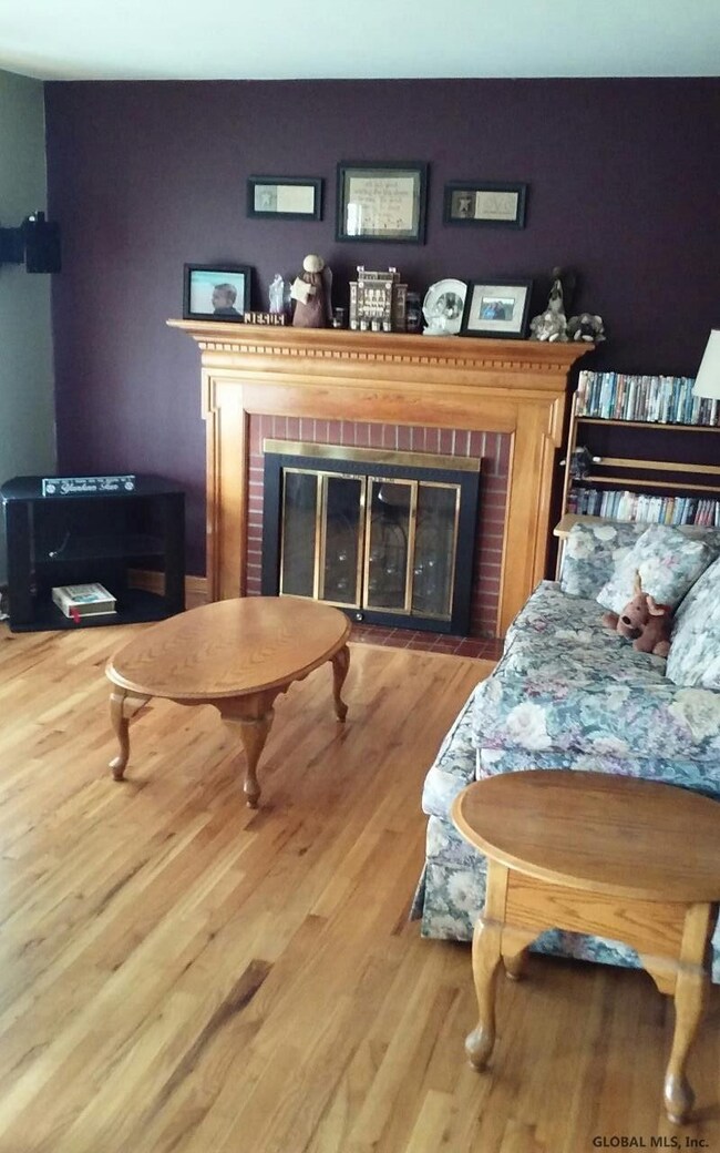 Photo 4