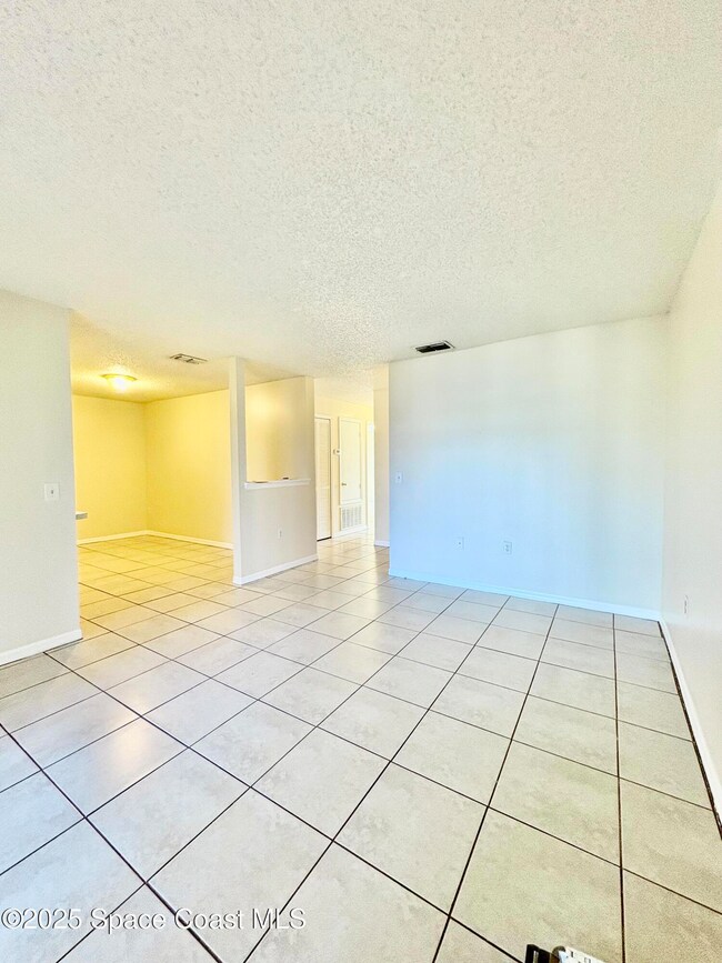 110 Summer Place unit 4, Merritt Island, FL 32953 - photo 2