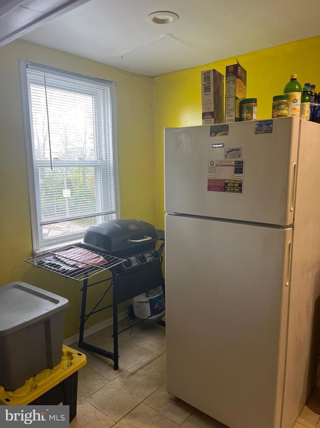 227 Golf Rd, Darby, PA 19023 - photo 7