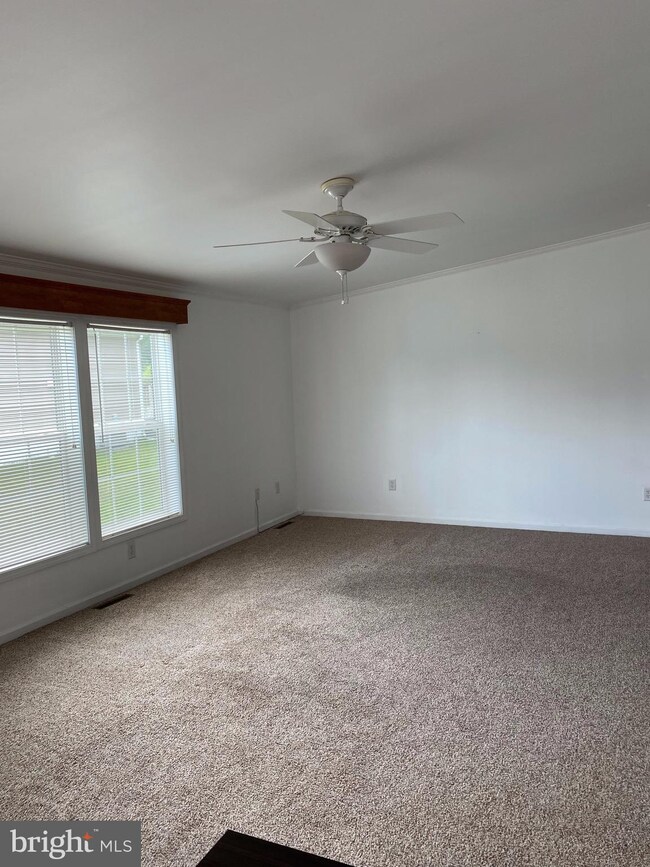 260 Horseshoe Dr, Garnet Valley, PA 19060 - photo 6