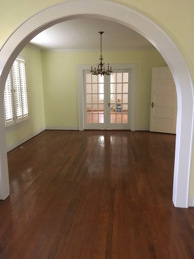 307 E 4th St, Donalsonville, GA 39845 - photo 4