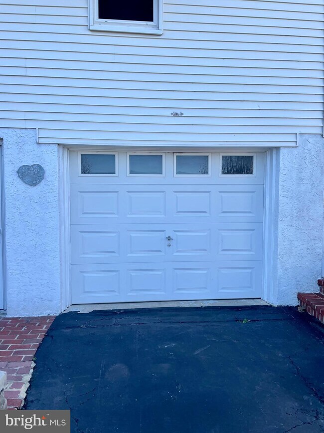 123 Eisenhower Dr, Boyertown, PA 19512 - photo 4