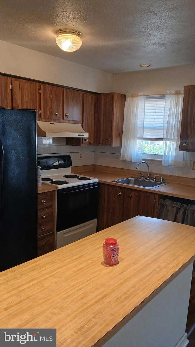 6208 Teaberry Way, Clinton, MD 20735 - photo 6