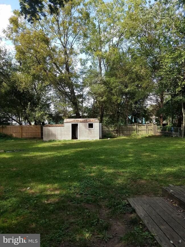 135 W Howard St, Clayton, NJ 08312 - photo 4