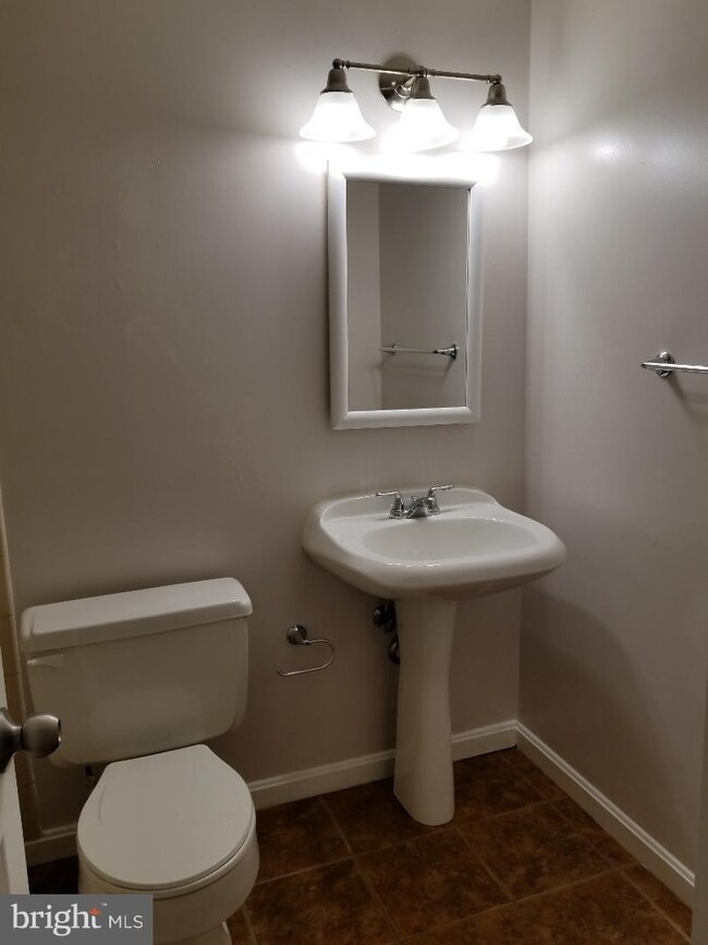 5909 King Arthur Way, Glenn Dale, MD 20769 - photo 7