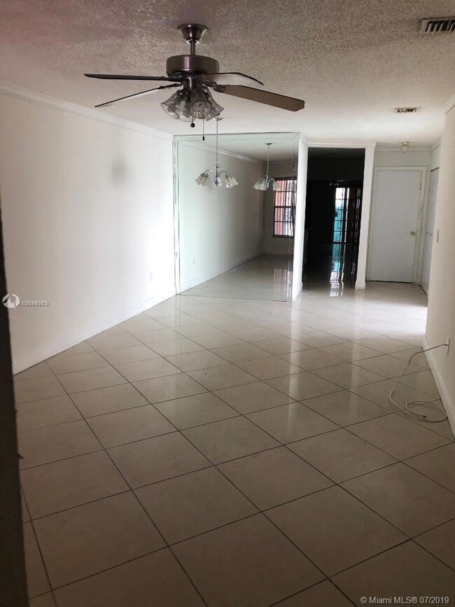 6552 W 2nd Ct unit 11, Hialeah, FL 33012 - photo 2