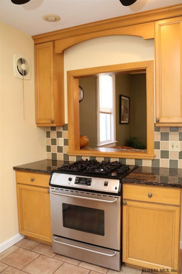 28 Joelson Ct, Albany, NY 12209 - photo 7