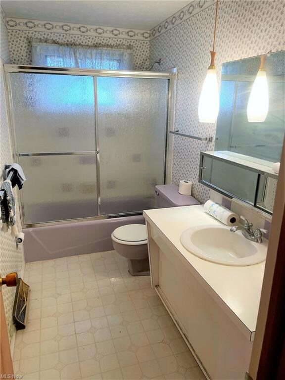 upstairs bathroom