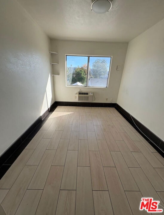 366 N Avenue 51 unit 8, Los Angeles, CA 90042 - photo 3