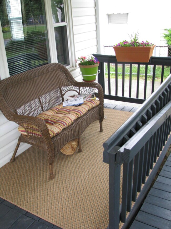 476 Derrer Rd, Columbus, OH 43204 - photo 4