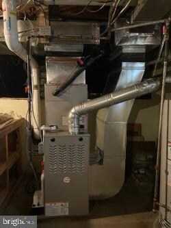 17 Cloverdale Ave, Upper Darby, PA 19082 - photo 7