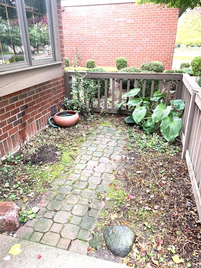 1335 Suncrest Dr NE unit 65, Grand Rapids, MI 49525 - photo 5