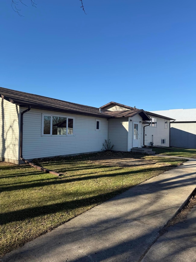 928 3rd St, Audubon, MN 56511 - photo 4