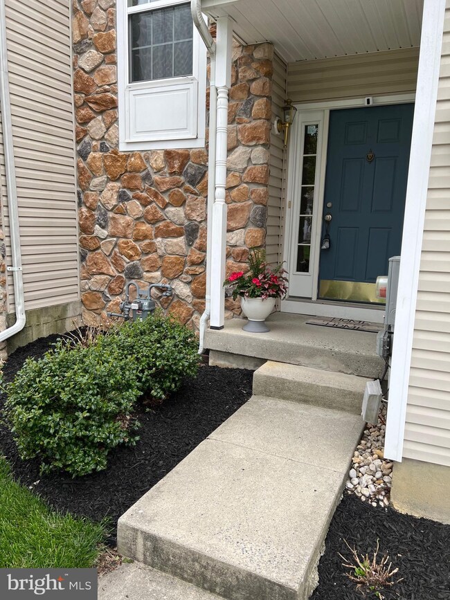 111 Cypress Ct, Woodbury, NJ 08096 - photo 5