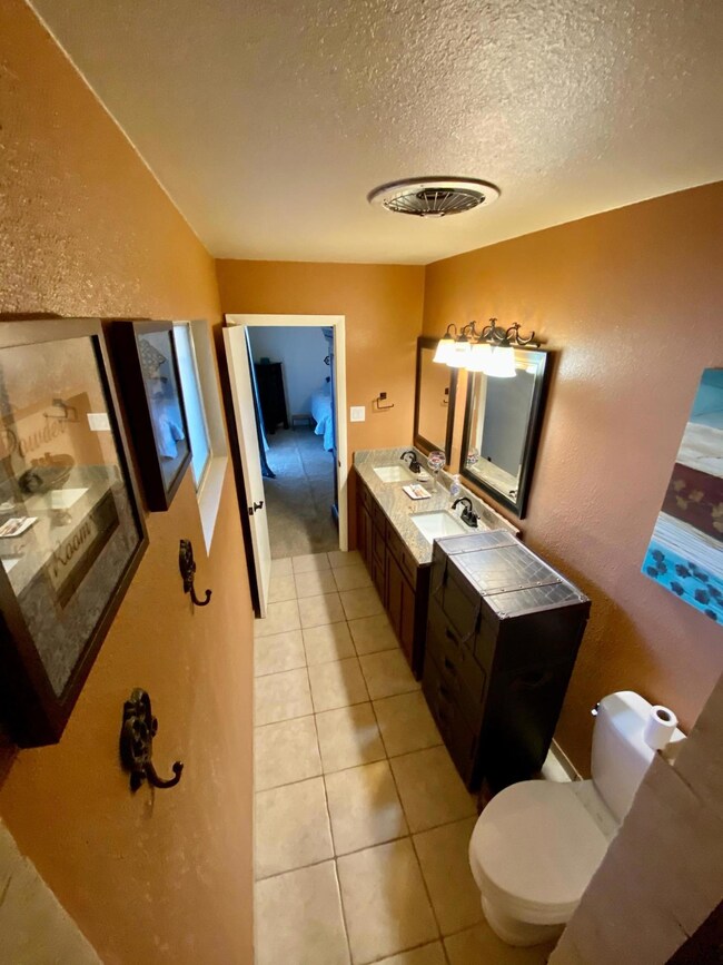 2725 Taylor Ave, El Paso, TX 79930 - photo 6