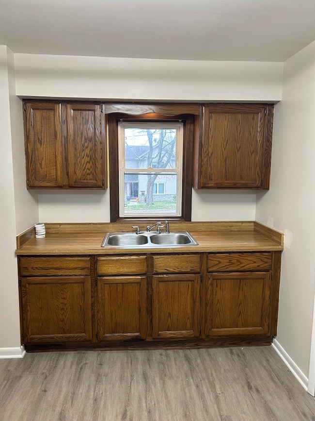 unlisted-address, Lemont, IL 60439 - photo 6