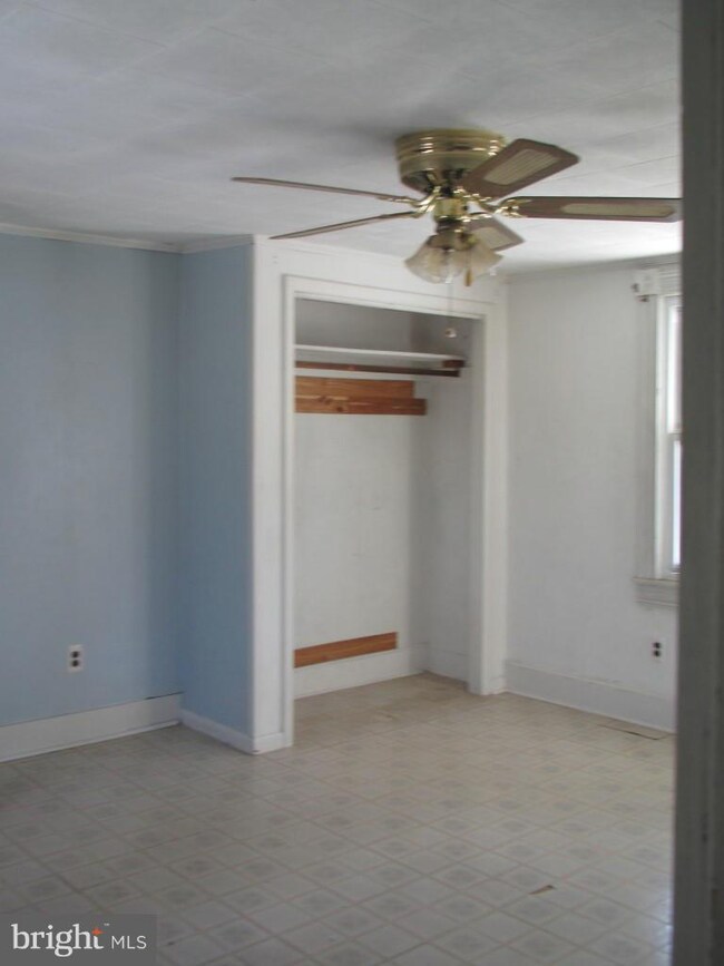 2119 Saint Lukes Ln, Gwynn Oak, MD 21207 - photo 5