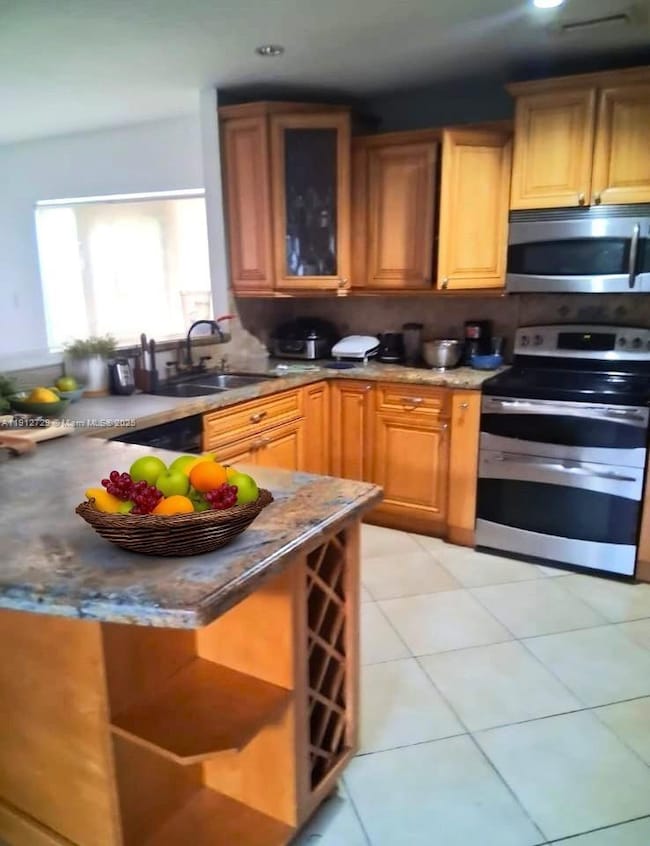 158 SW 96th Ct unit A, Miami, FL 33174 - photo 4