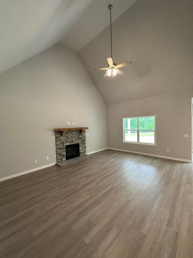 5078 Pond View Dr, Columbus, GA 31907 - photo 5