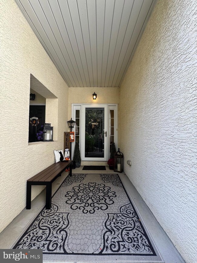 130 S Walnut St, Kennett Square, PA 19348 - photo 2