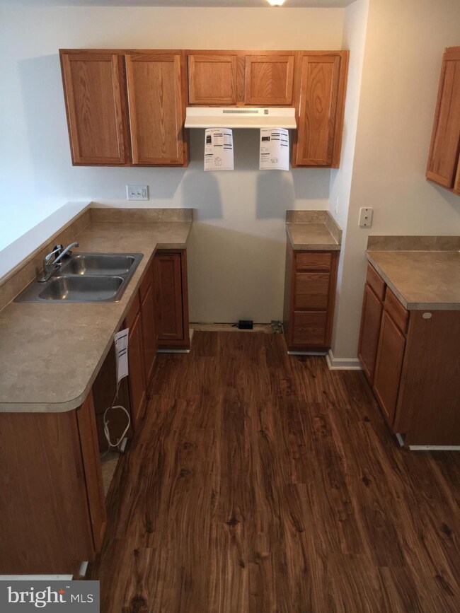 27 Creedmore Dr, Bunker Hill, WV 25413 - photo 5