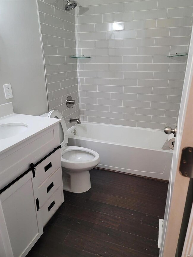 3638 Baumgartner Rd, Saint Louis, MO 63129 - photo 5