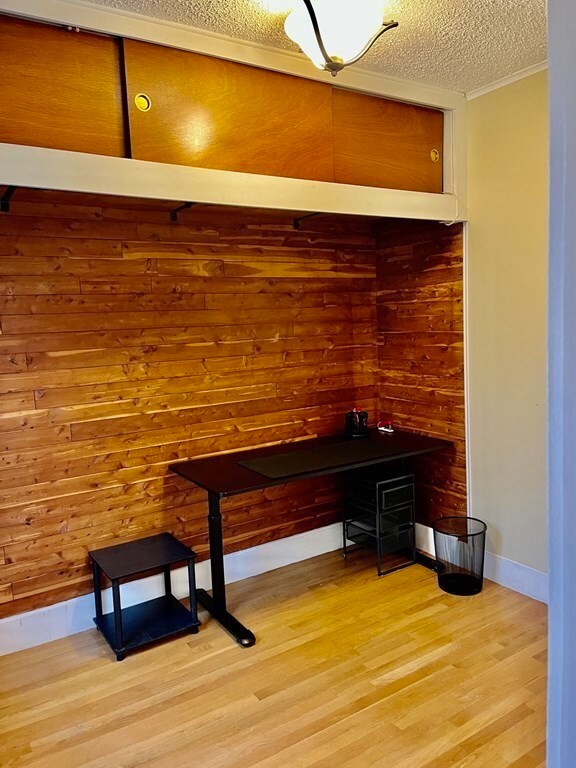 8 Rice St unit 2, Brookline, MA 02445 - photo 6