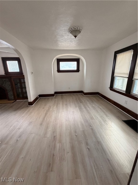 612 Hallie Ave, Akron, OH 44305 - photo 4