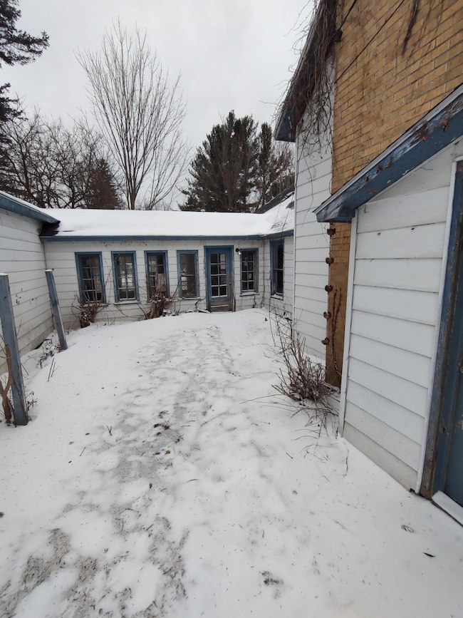 breezeway entrance
