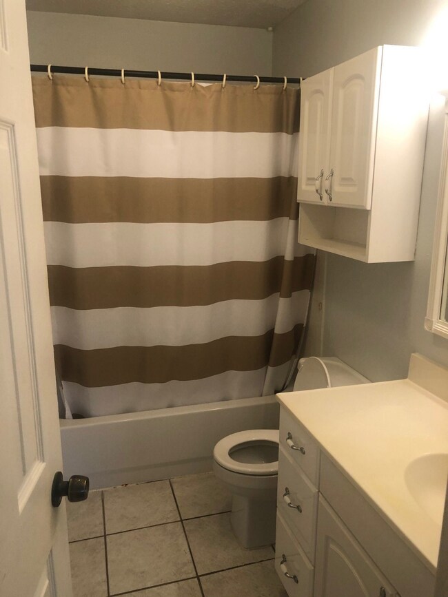 8641 Bart Ln, Houston, TX 77040 - photo 4