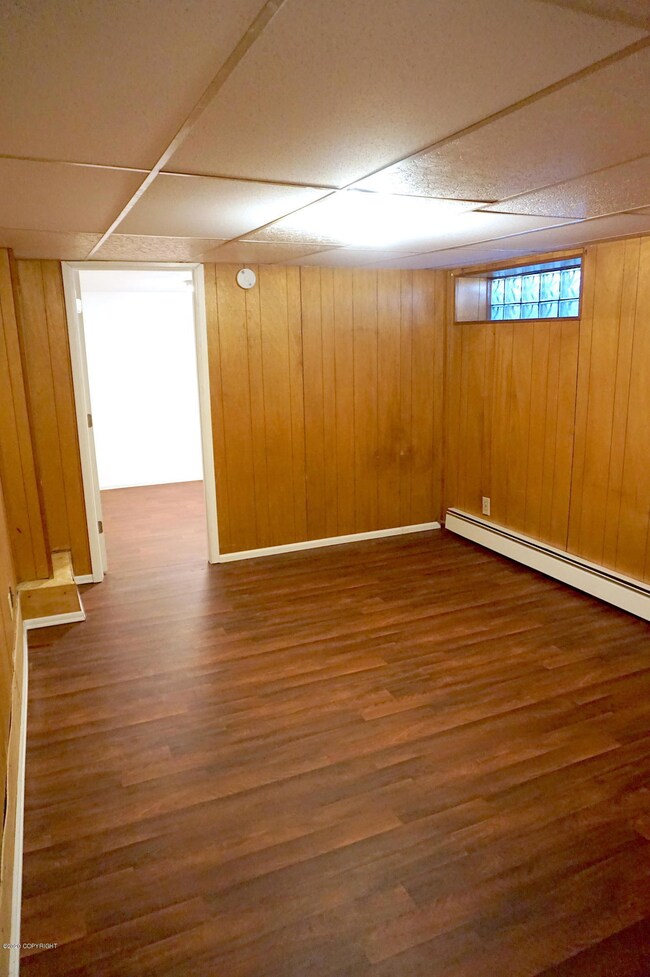 3309 Wyoming Dr unit 3, Anchorage, AK 99517 - photo 4