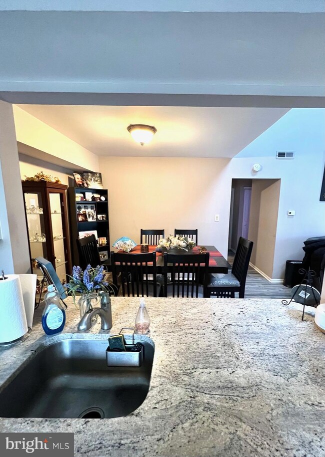 4502B Fenwick Ln, Mount Laurel, NJ 08054 - photo 7