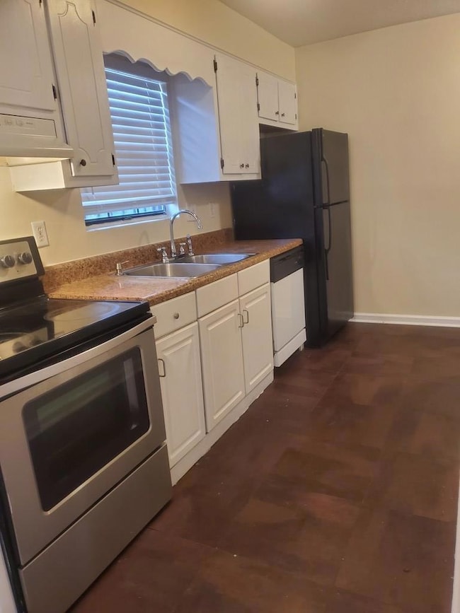 1410 Hephzibah McBean kitchen