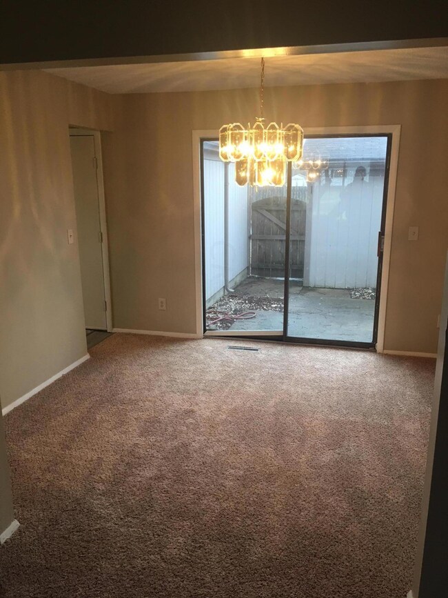 6148 Baskerville Dr, Columbus, OH 43213 - photo 6