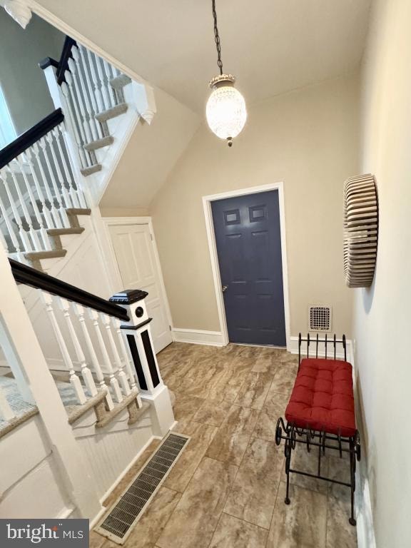 56 E Stewart Ave, Lansdowne, PA 19050 - photo 2