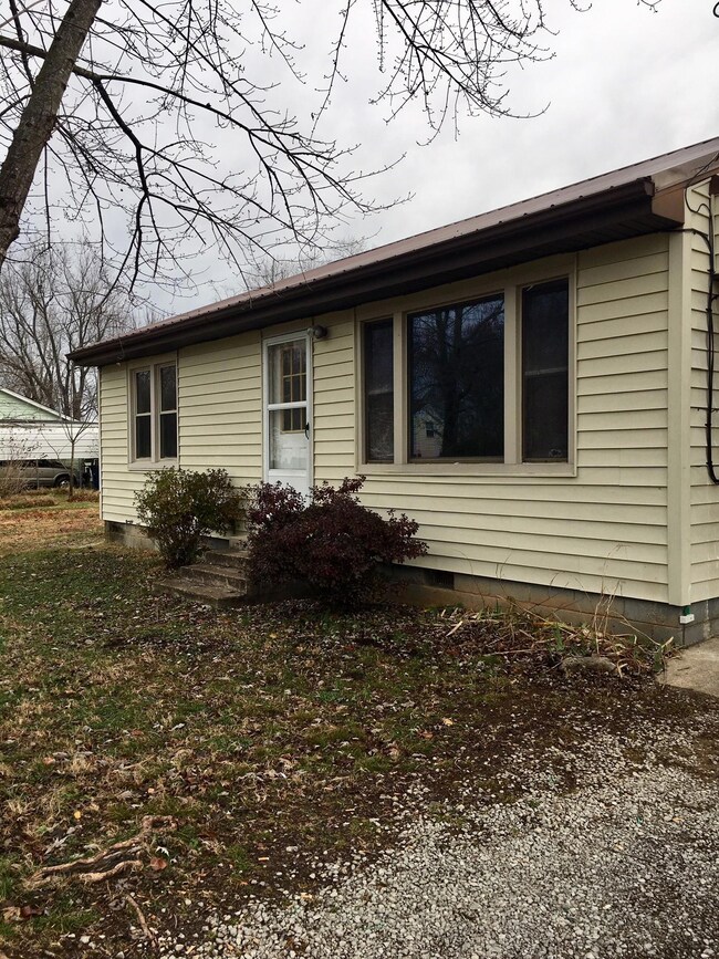 2000 Springdale Ave, Shelbyville, TN 37160 - photo 3