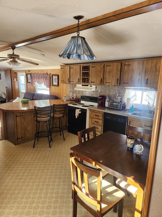 123 Sherwood Dr, Tilton, NH 03276 - photo 7