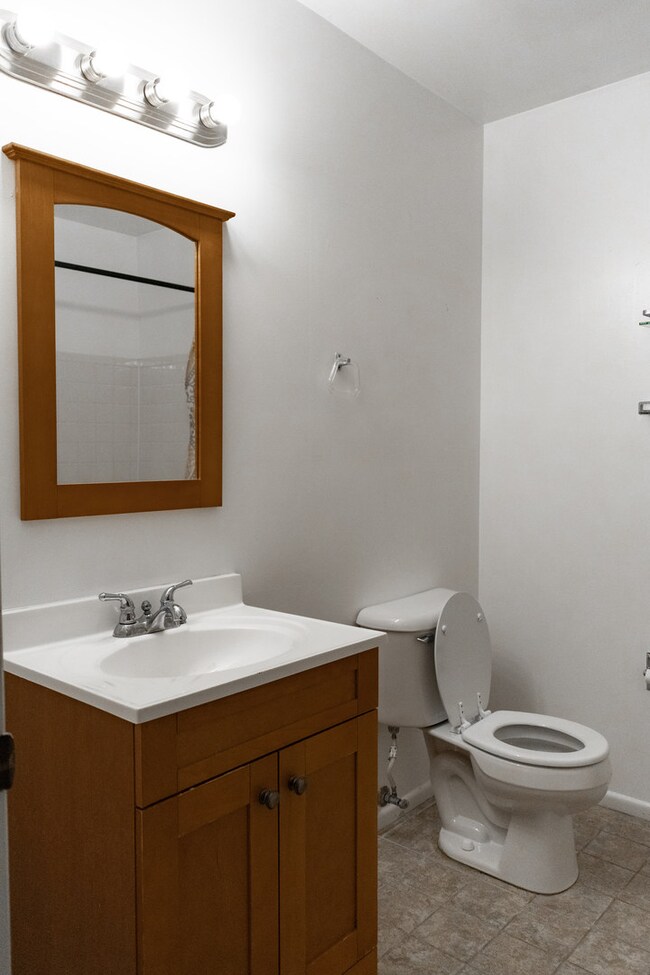 1159 Buckingham Ct unit D2, Wheeling, IL 60090 - photo 5