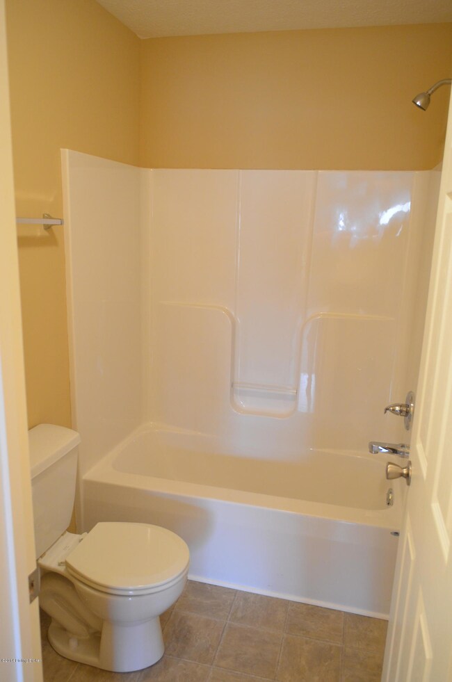 439 Misty Brooke Dr, Mount Washington, KY 40047 - photo 7