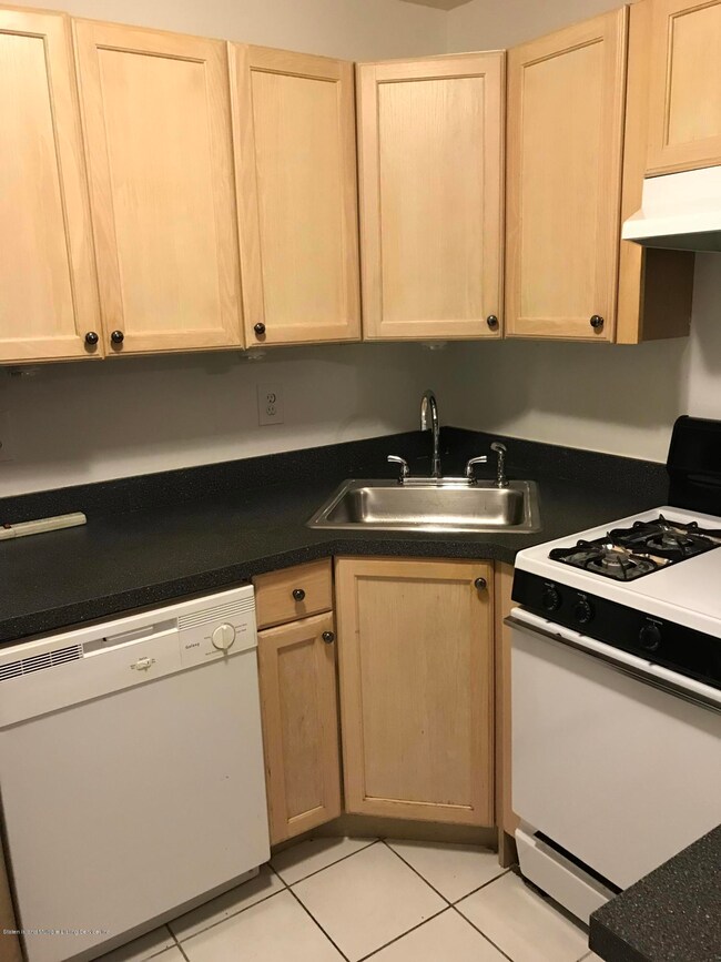 67 aspen knolls way kitchen 1