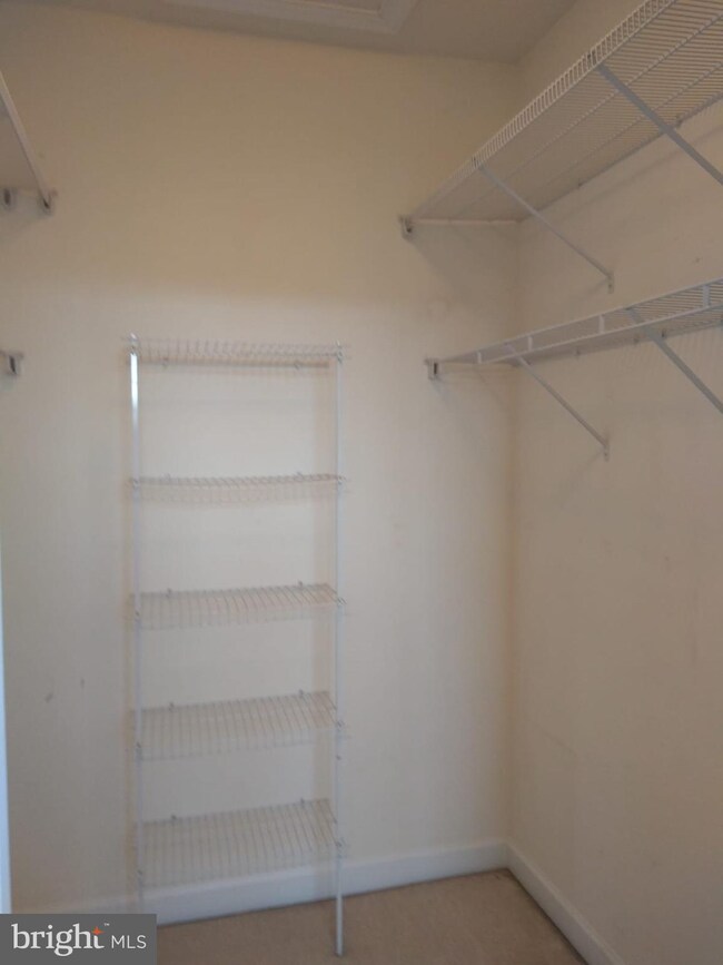 3313 Castle Ridge Cir #30, Silver Spring, MD 20904 - photo 5