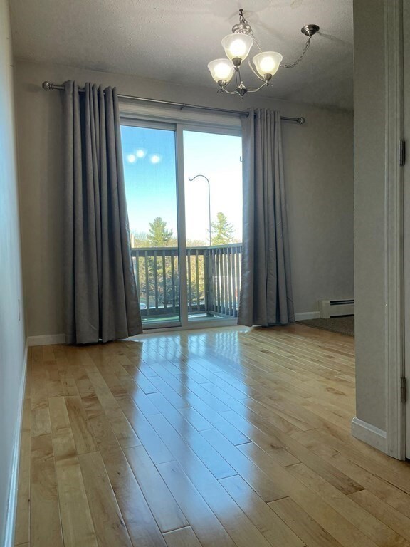 32 Lantern Ln unit 8, Dracut, MA 01826 - photo 4