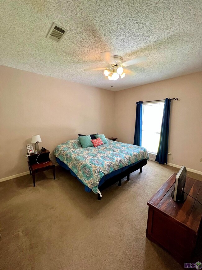 2031 W George St, Zachary, LA 70791 - photo 7