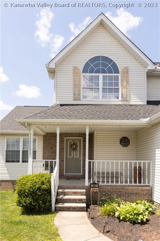 391 Pebble Creek Dr, Fraziers Bottom, WV 25082 - photo 3