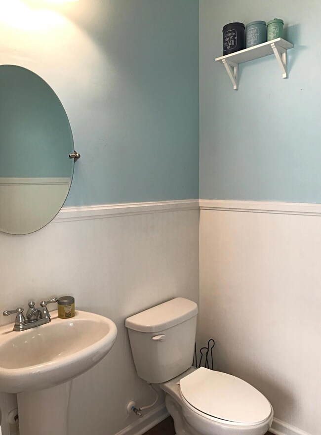 1/2 Bath