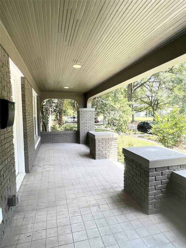 1540 Sul Ross St, Houston, TX 77006 - photo 3