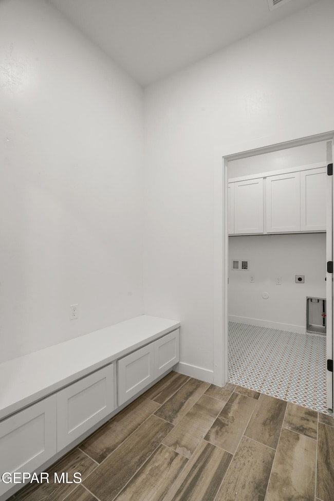 1806 Schyler Love Ln, El Paso, TX 79928 - photo 3