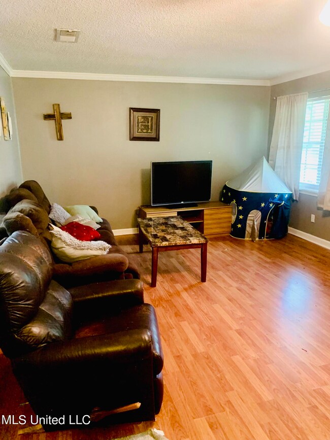 6917 Barnes Rd, Moss Point, MS 39563 - photo 5