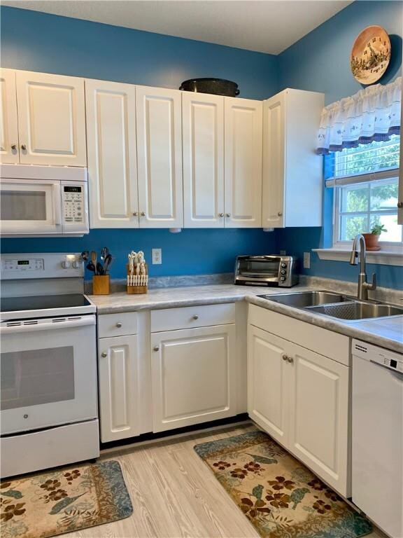 Spacious kitchen