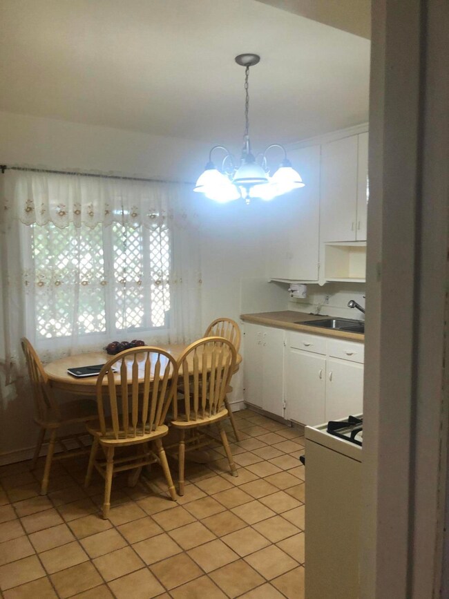 7558 Taxco Dr, El Paso, TX 79915 - photo 4